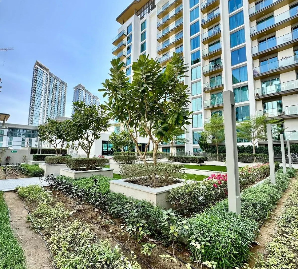Modern And Spacious Studio Near Burj Khalifa Dubai Apartment