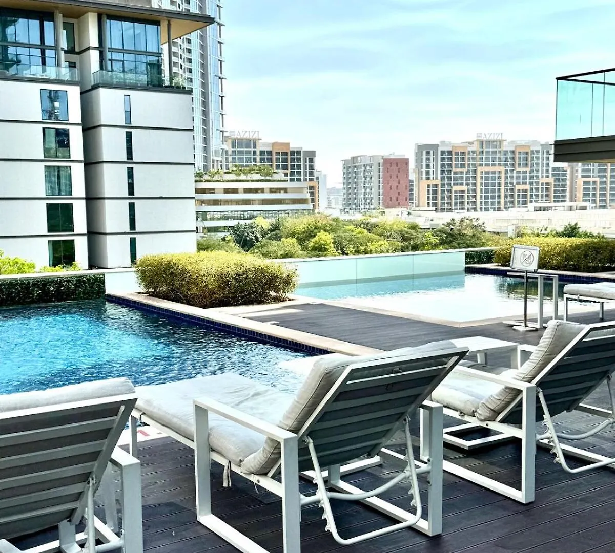 Modern And Spacious Studio Near Burj Khalifa Dubai 0*,