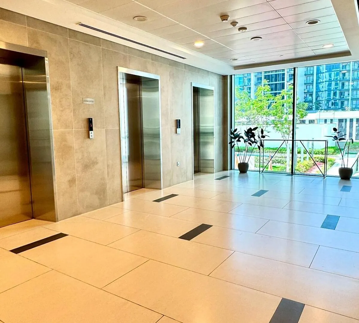 Modern And Spacious Studio Near Burj Khalifa Dubai